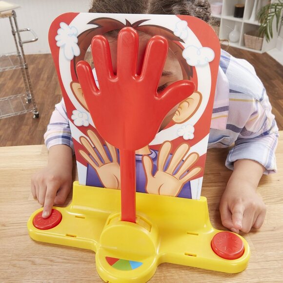 Pie Face Cannon Game Hasbro Gaming Bilingual Edition New in Box For Age 5+ - Picture 7 of 13